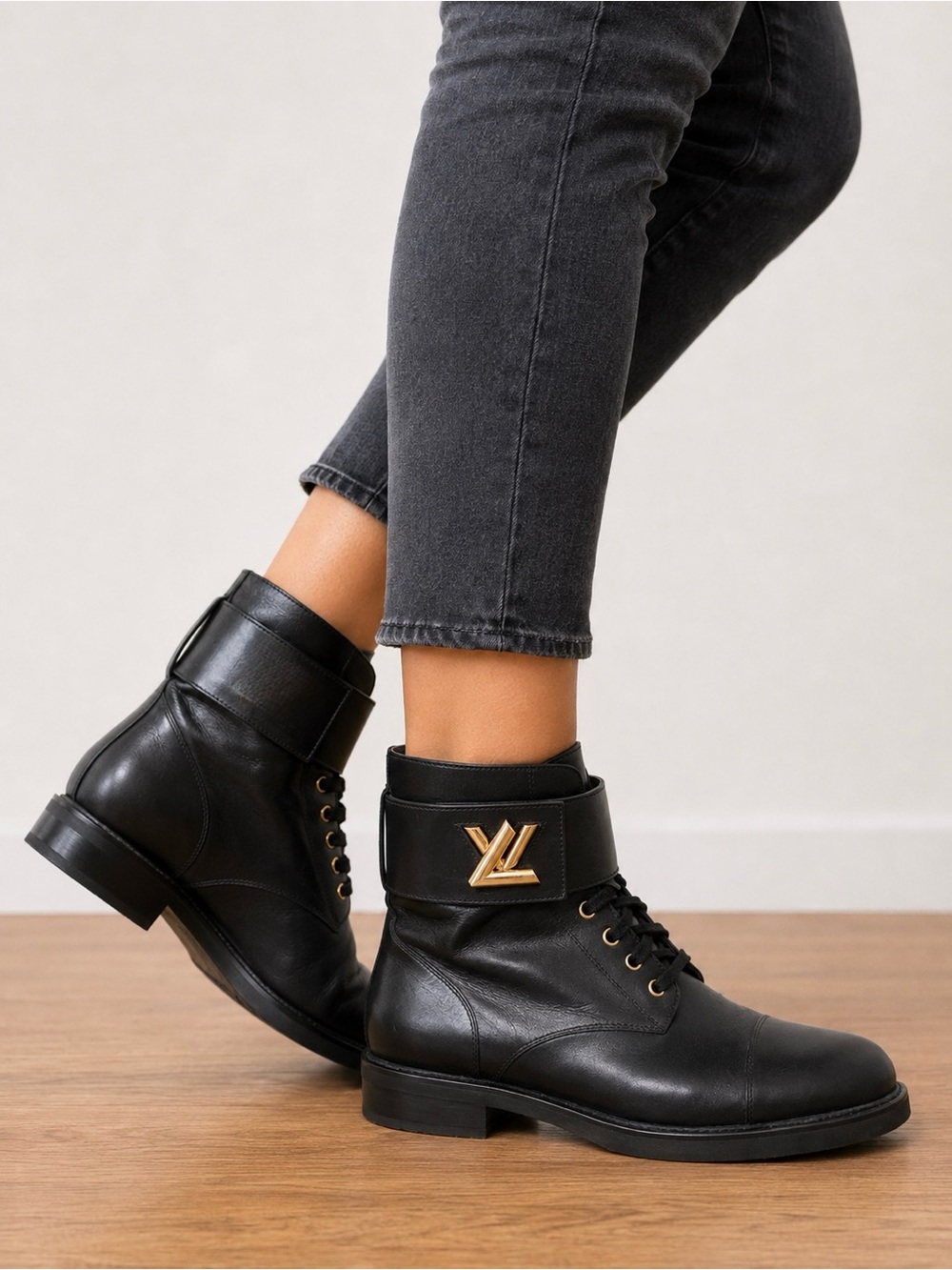 Louis Vuitton Wonderland Flat Ranger Black Leather Combat Boots EU 38 / US 8